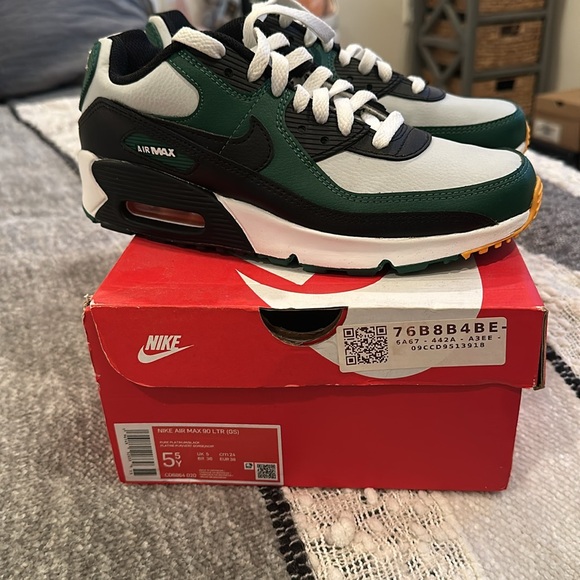 NWT NIKE AIR MAX 90 LTR (GS) - Picture 7 of 12